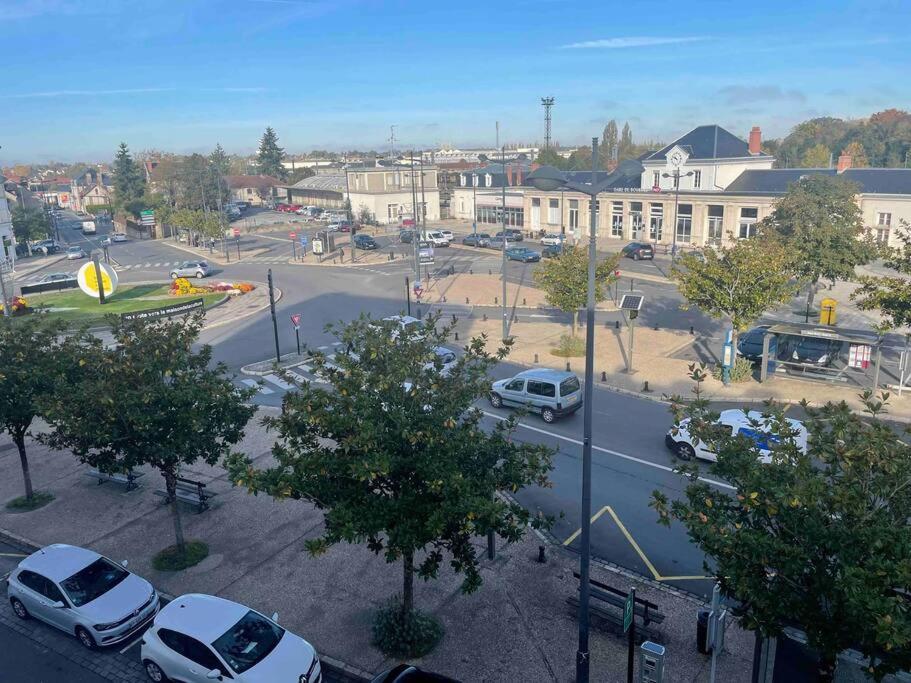 T2 Face Gare Sncf Appart Hotel Le Cygne 1 Bourges Buitenkant foto